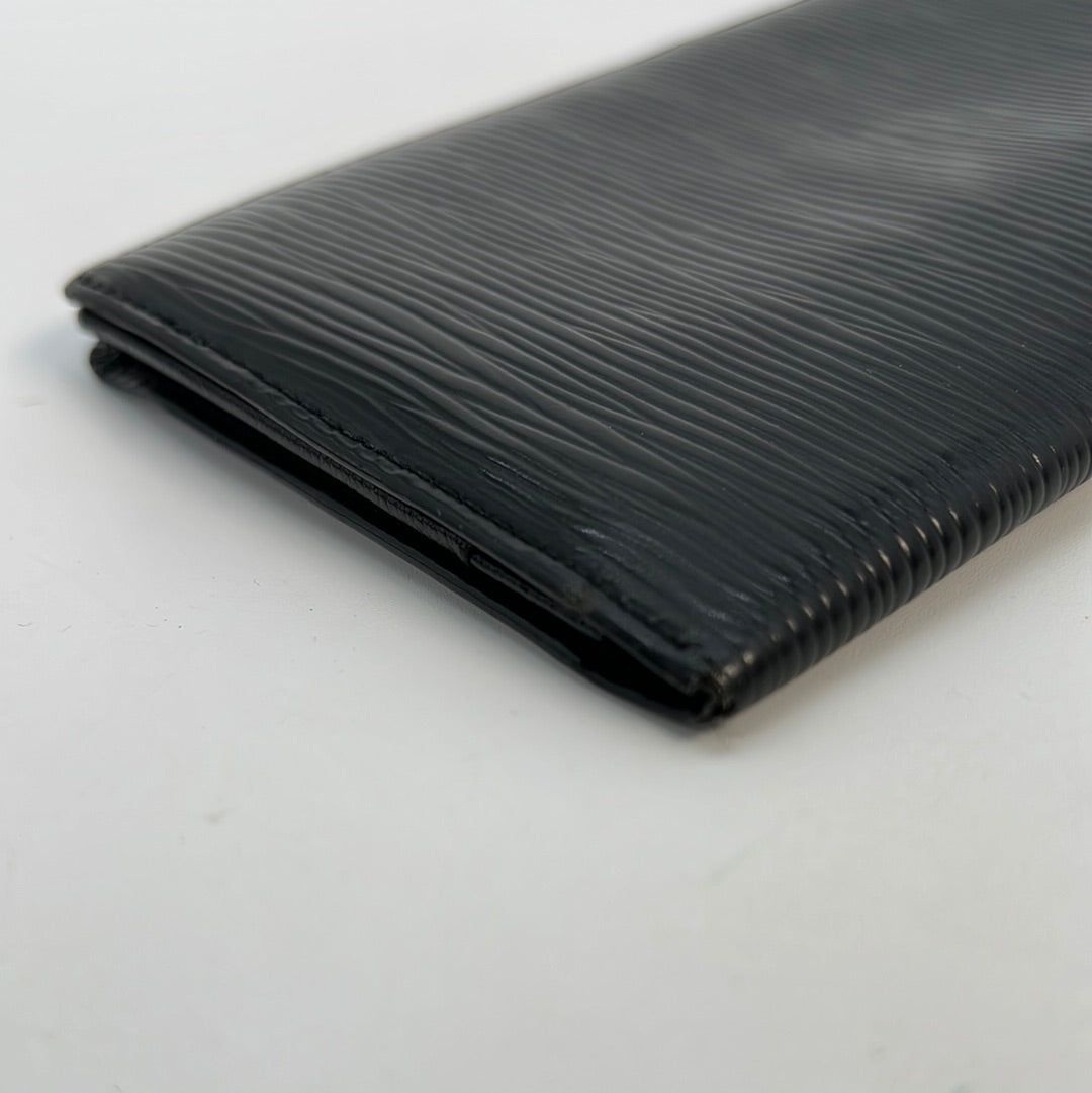 Louis Vuitton Monogram Checkbook Wallet – DAC