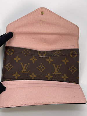 Joséphine Louis Vuitton Pink Vernis Josephine Wallet Zippered Insert  Leather Patent leather ref.147118 - Joli Closet