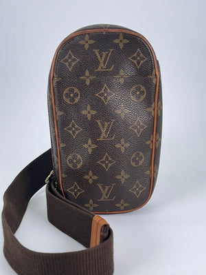 Louis Vuitton Vintage Monogram Canvas Pochette Gange Sling Bag (SHF-20 –  LuxeDH