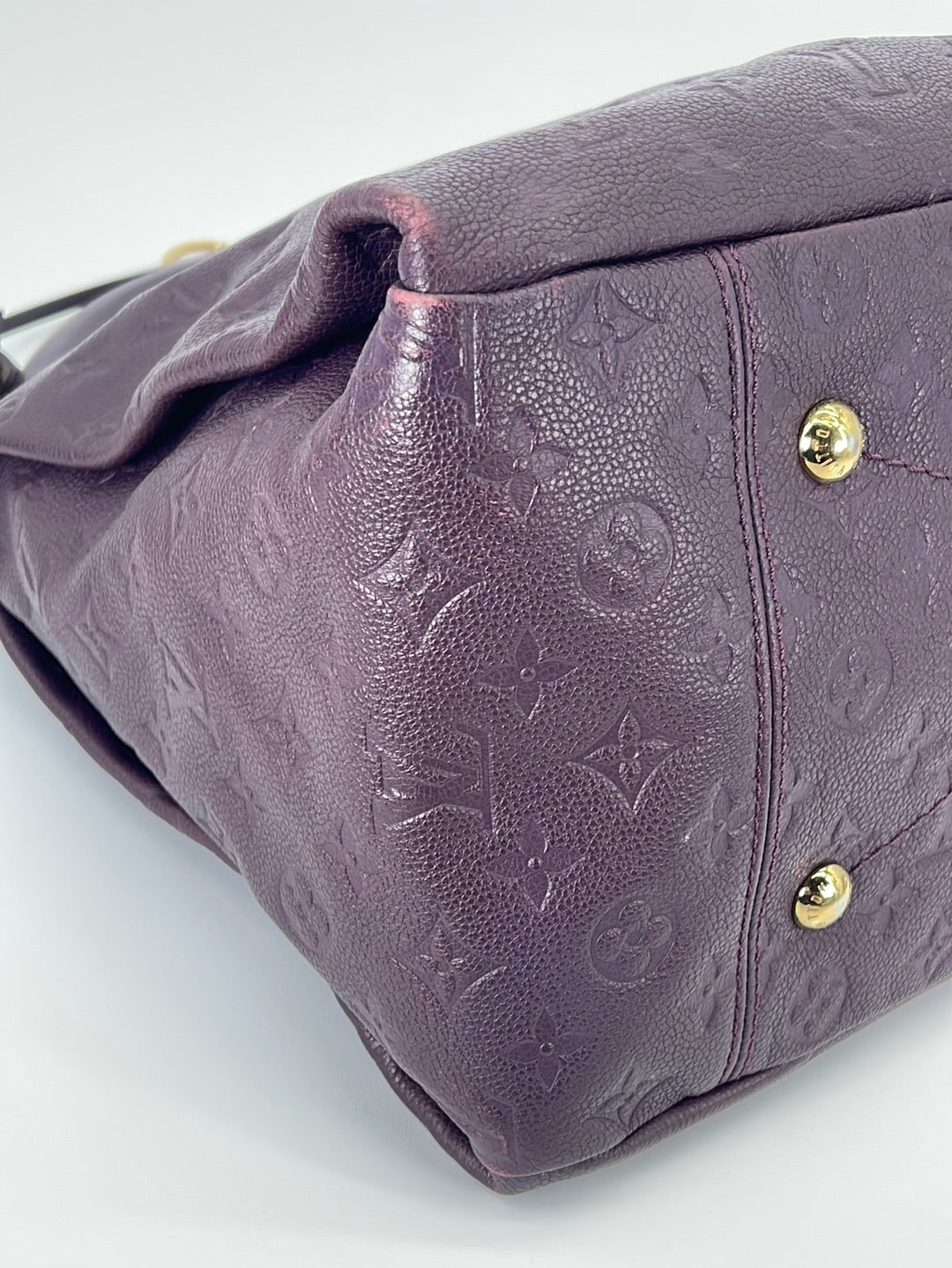 Louis Vuitton Micro Vanity Pearly Lilac in Monogram Empreinte Embossed  Supple Grained Cowhide Leather with Gold-tone - US