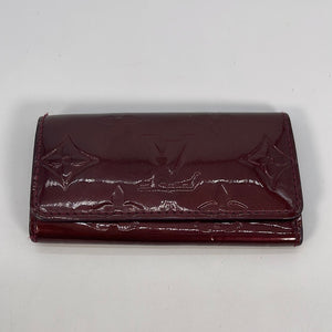 Louis Vuitton Red Key Pouch  Louis vuitton key pouch, Key pouch, Small  leather goods