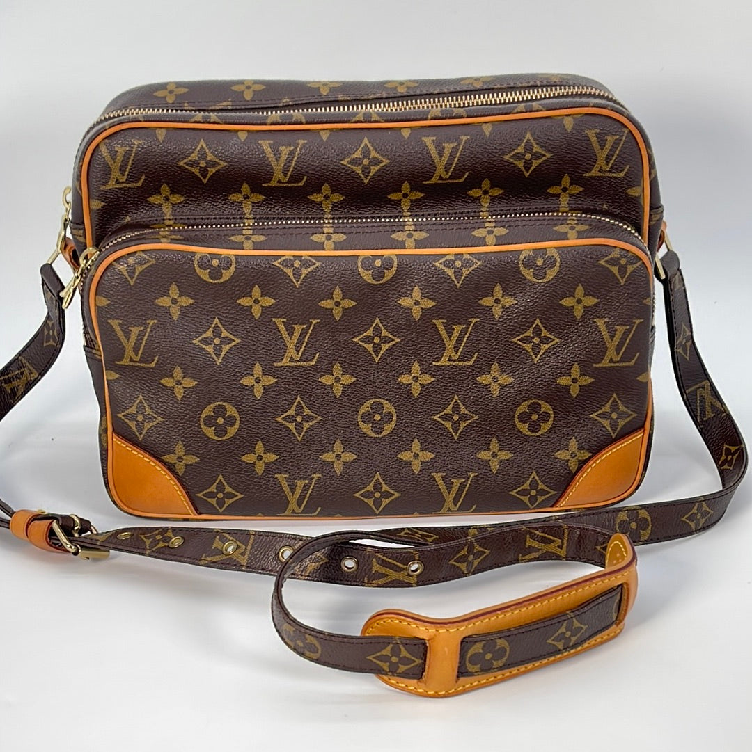 Vintage Louis Vuitton Nile Monogram Bag AR0031 021523