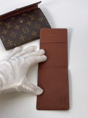 Louis Vuitton Monogram Canvas Porte Tresor Etui Papiers wallet at Jill's  Consignment