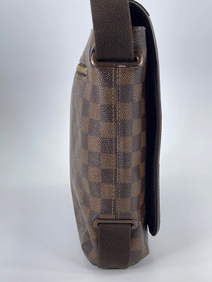 Giftable Preloved Louis Vuitton Damier Ebene Brooklyn GM Crossbody Bag CA0152 100323