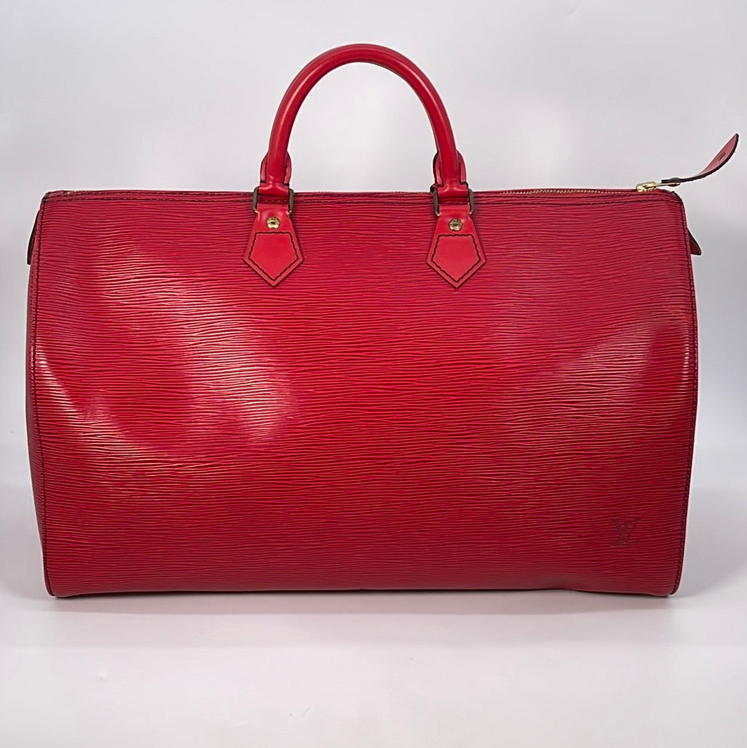Keepall 45 Vintage bag in red epi leather Louis Vuitton - Second Hand /  Used – Vintega