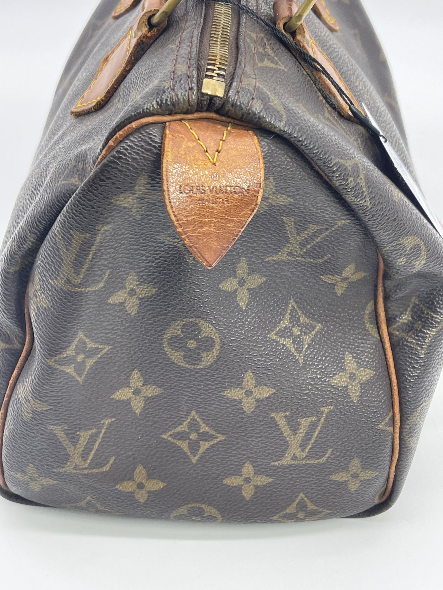 Preloved Louis Vuitton Monogram Speedy 30 Bag VI8909 042123 – KimmieBBags  LLC