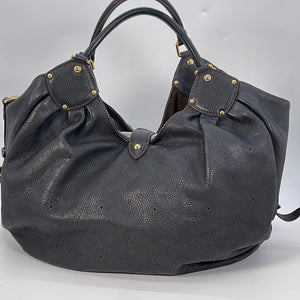 Louis Vuitton Black Mahina Leather L Hobo Bag.  Luxury, Lot #75012