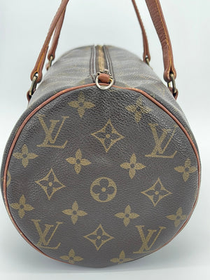 Papillon LOUIS VUITTON Handbags T. Leather Black ref.896631 - Joli