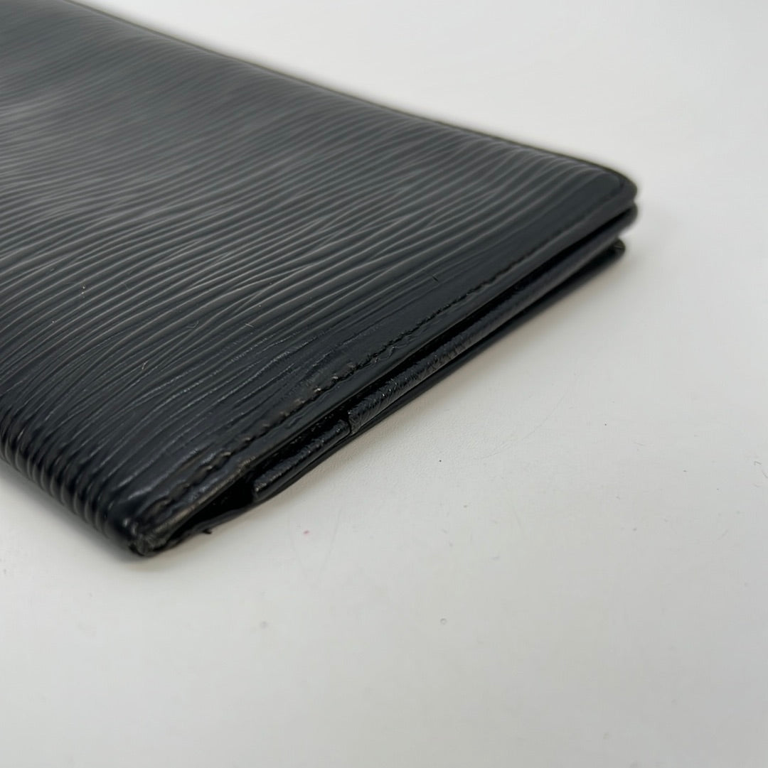 Louis Vuitton Epi Leather Checkbook Cover - FINAL SALE (SHF-19804