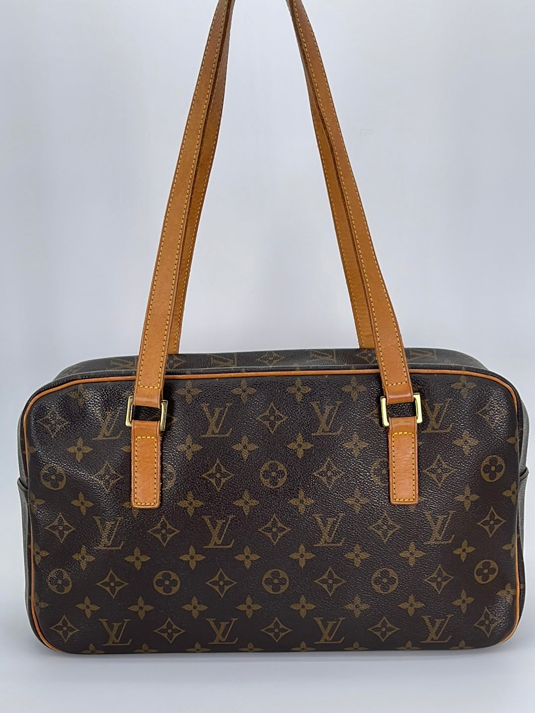 Louis Vuitton Cite MM Monogram Shoulder Bag Ladies in 2023