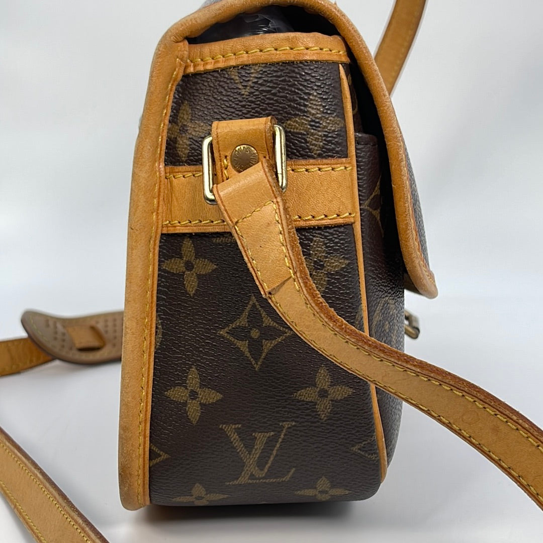 Louis Vuitton Vintage Monogram 'Sologne' Crossbody