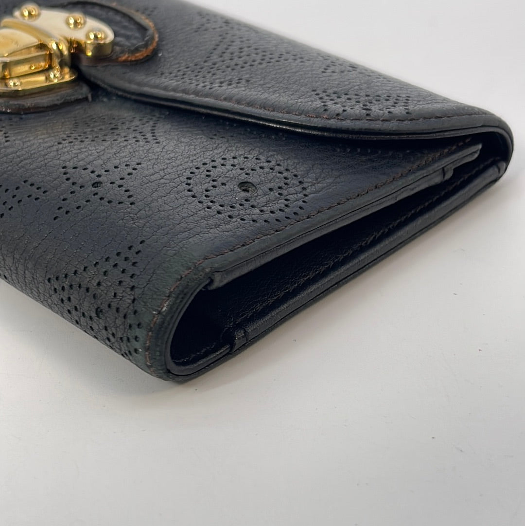 Louis Vuitton CL√âA Wallet