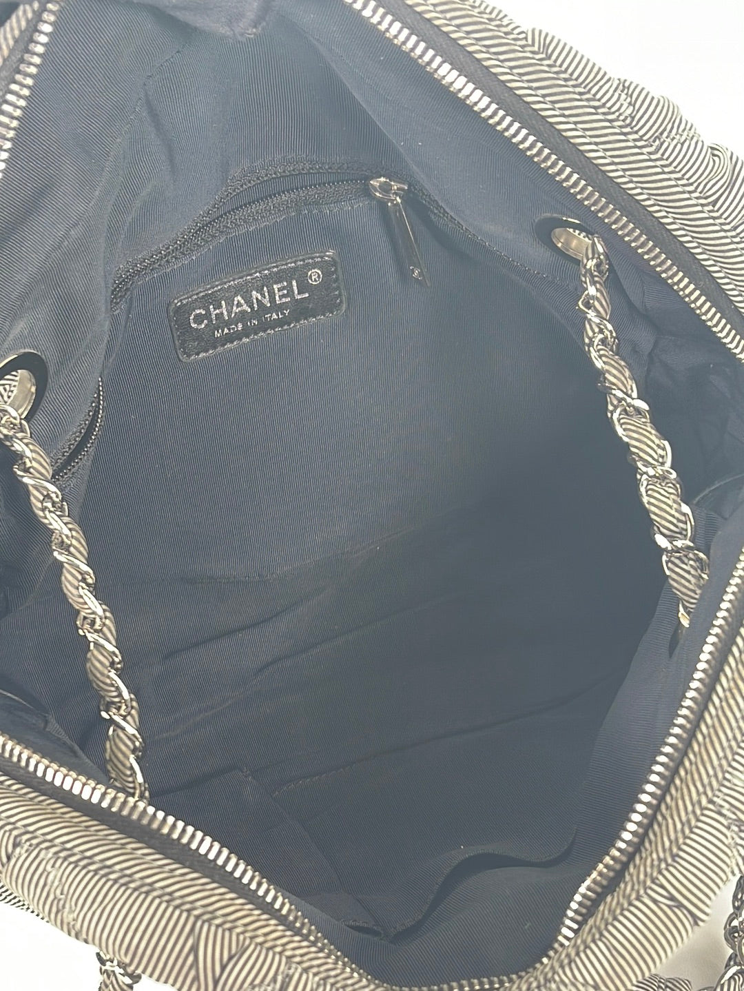 Pre Loved Chanel CC Round Chain Crossbody Bag Clear Women – Bluefly