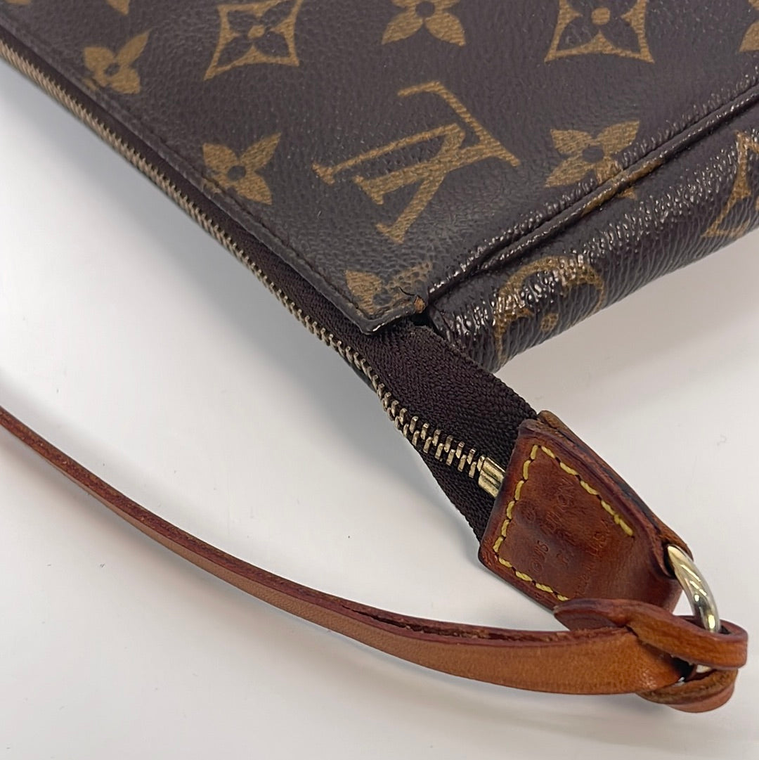 Preloved Louis Vuitton Pochette Accessoires Monogram Bag SD0060
