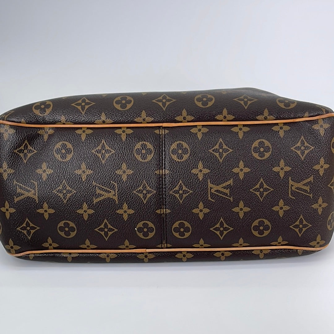 Louis Vuitton handbag and belt in Dacorum for £280.00 for sale