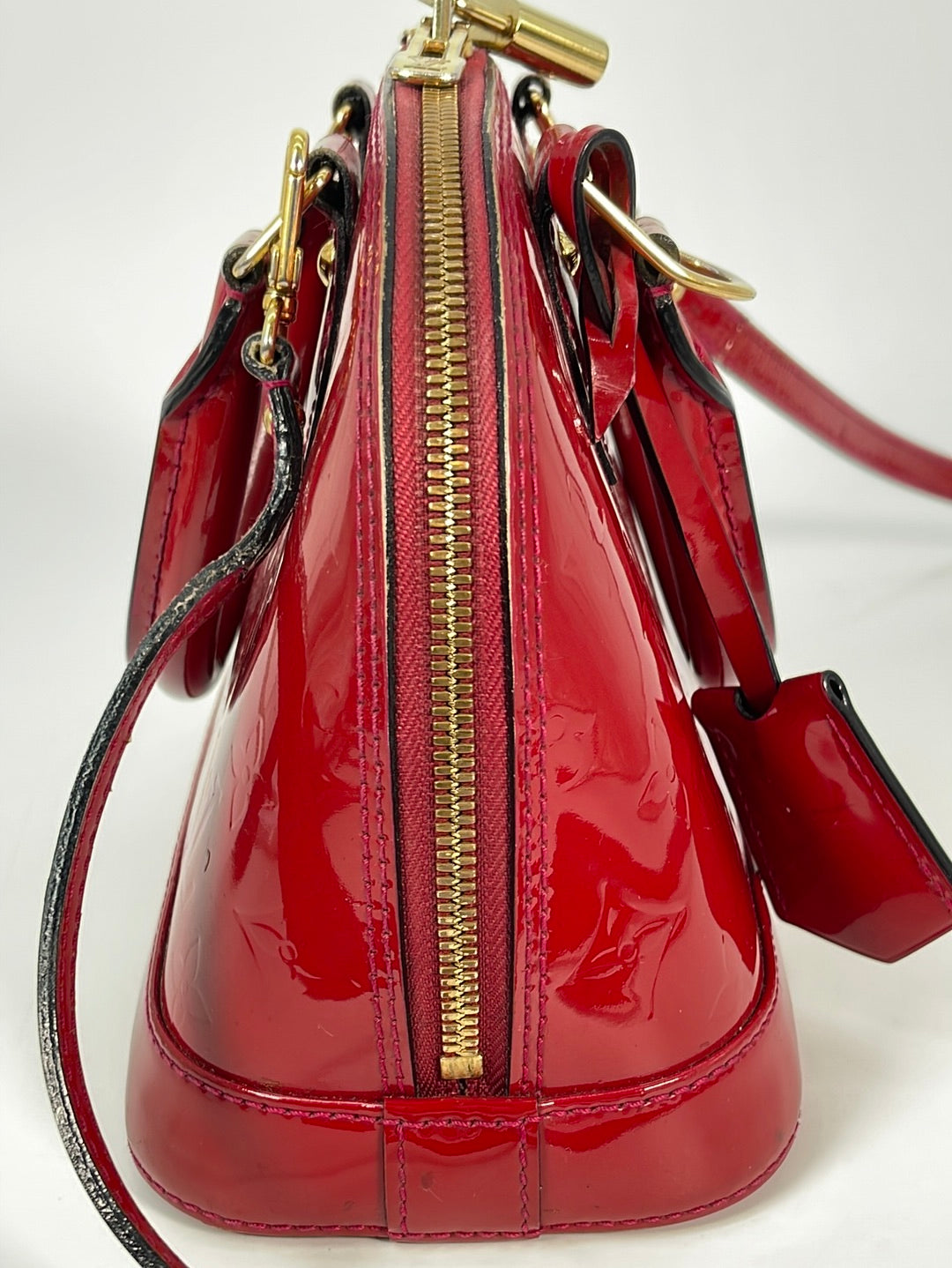 PRELOVED Louis Vuitton Red Vernis Alma BB Crossbody Bag AA4174 022223 –  KimmieBBags LLC