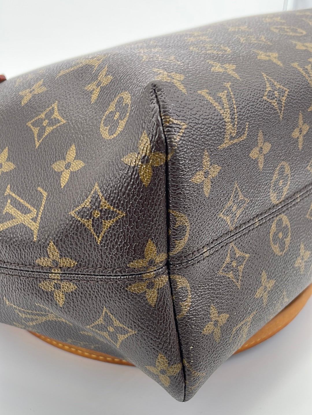 Sold at Auction: Louis Vuitton Raspail PM