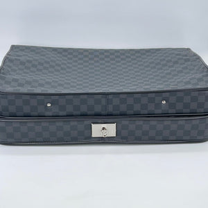 Louis Vuitton Damier Graphite Garment Cover - Black Garment Covers, Bags -  0LV21077