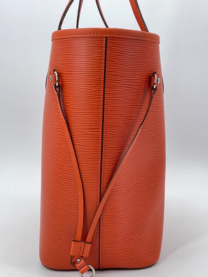Neverfull leather handbag Louis Vuitton Orange in Leather - 32000553