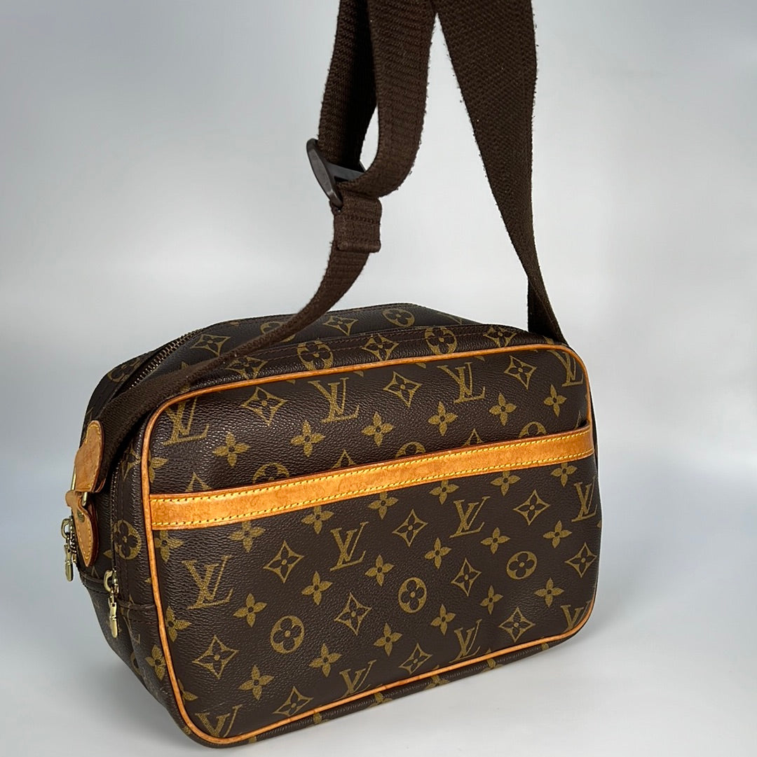 Louis Vuitton Monogram Canvas Reporter PM Messenger Bag For Sale at 1stDibs