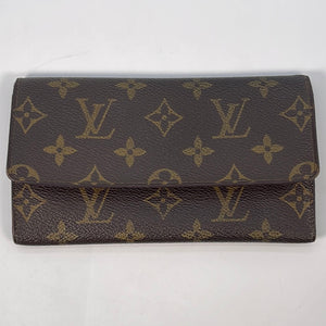 Authentic Unisex Louis Vuitton wallet / checkbook cover