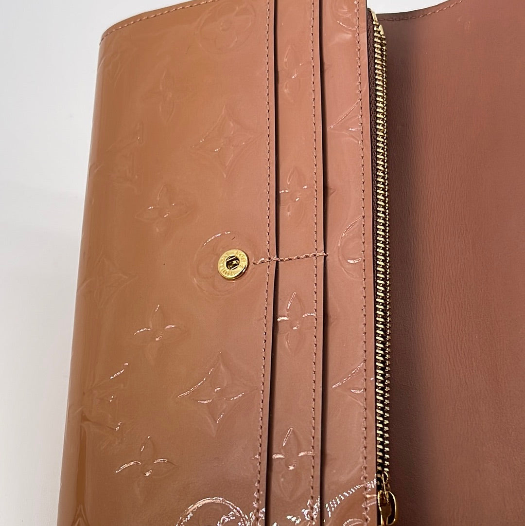 Cloth wallet Louis Vuitton Brown in Cloth - 25278761