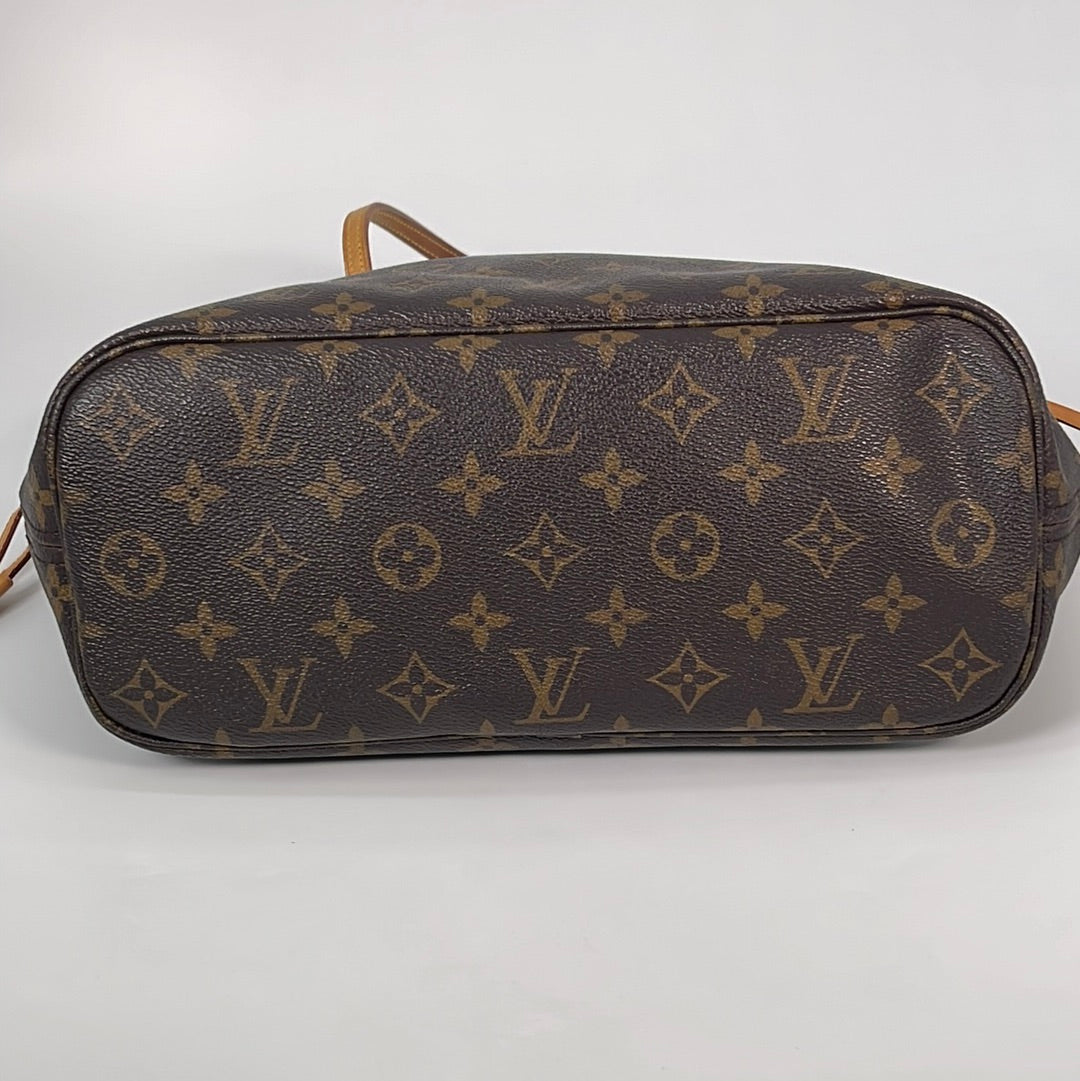 Preloved Louis Vuitton Monogram Neverfull PM Tote Bag AR4143 070323 –  KimmieBBags LLC