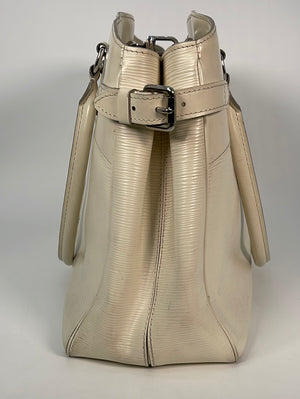 Pin by Jessica Hampton on Purse in 2023  Louis vuitton handbags outlet,  Vintage louis vuitton handbags, Vuitton handbags