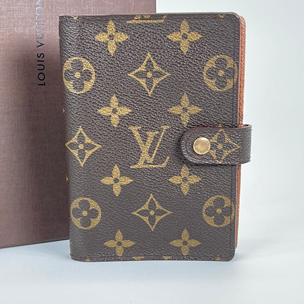 Authentic Louis Vuitton Monogram Agenda PM Day Planner Cover CA0918 03 –  KimmieBBags LLC