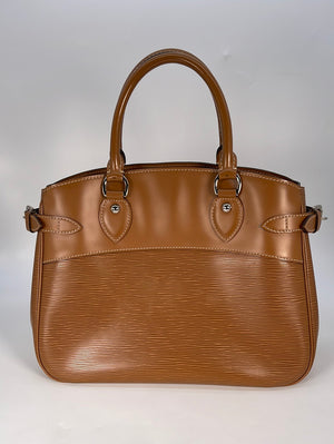 Louis Vuitton Epi Passy GM - Black Totes, Handbags - LOU760917