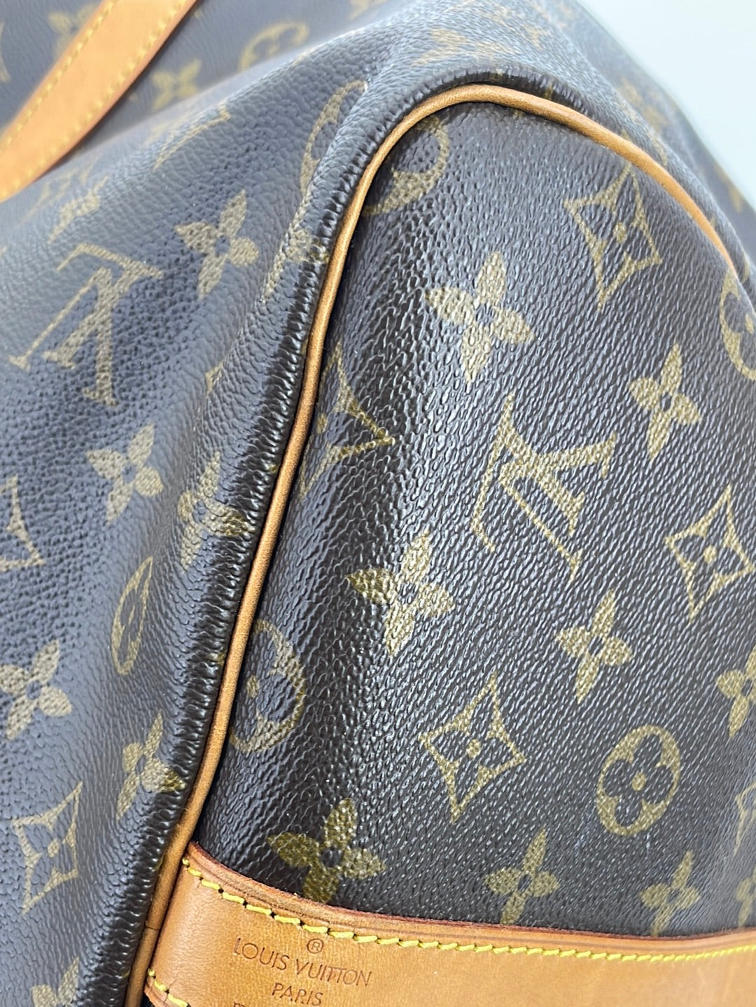 Vintage Louis Vuitton Keepall 60 Monogram Bandolier Bag VI0924