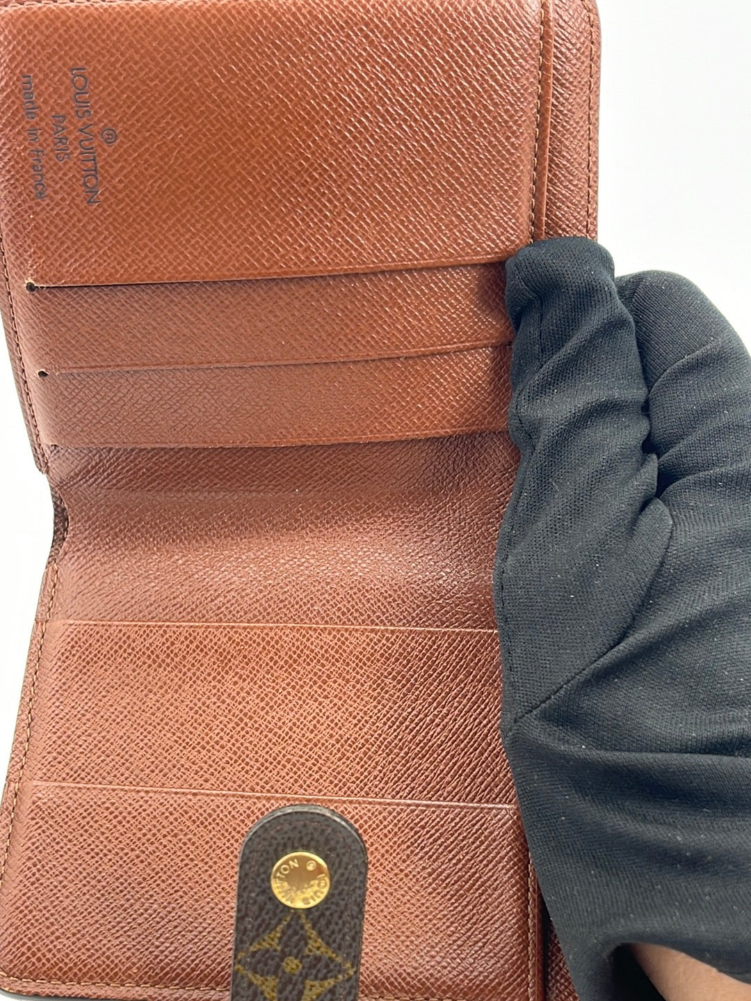 Lot 146 - Louis Vuitton Monogram Bi-Fold Wallet