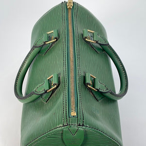 On My Side bag in green leather Louis Vuitton - Second Hand / Used – Vintega