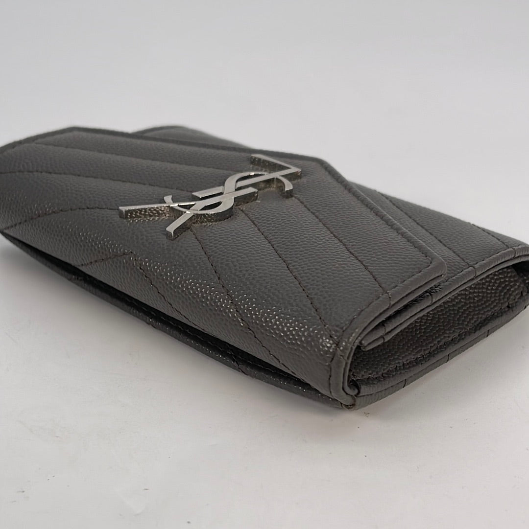 Preloved Saint Laurent Classic Gray Small Envelope Wallet