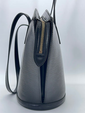 Green Louis Vuitton Epi Saint Jacques GM Long Strap Shoulder Bag – Designer  Revival