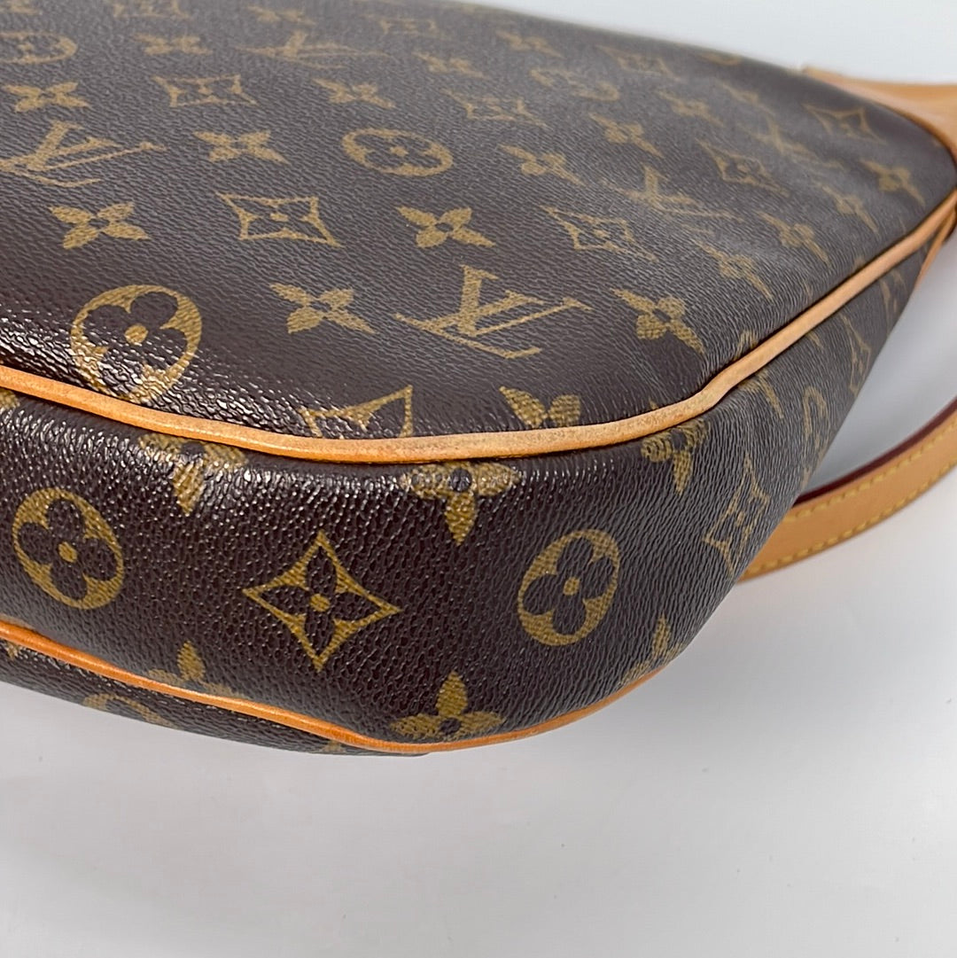 Louis Vuitton Odeon MM Monogram Canvas Handbag Crossbody at 1stDibs  louis  vuitton crossbody, lv odeon mm, crossbody louis vuitton purse