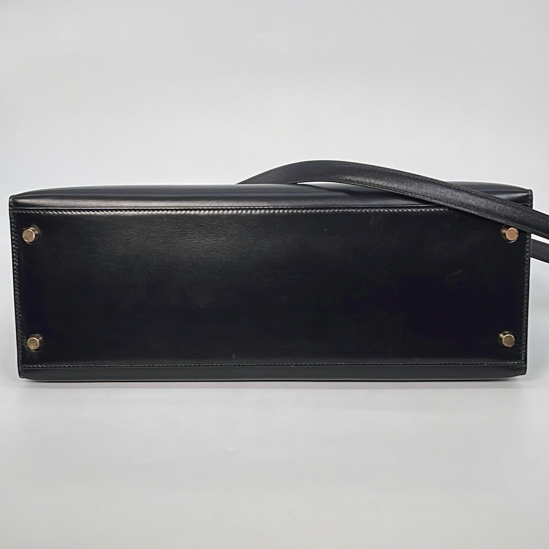 Sold at Auction: Vintage Gucci Patent Leather Shoulder Bag