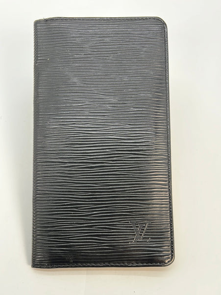 Preloved Louis Vuitton Black Epi 4 Key Holder CA1913 060223 $150 OFF –  KimmieBBags LLC