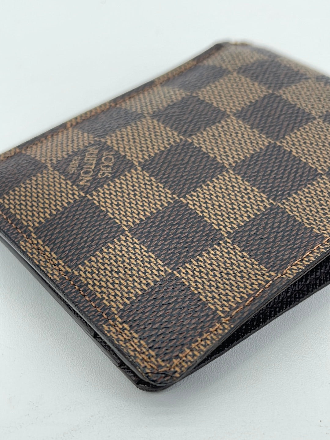 Louis Vuitton Black Damier Inifini Men's Bifold Wallet 39lk624s For Sale at  1stDibs