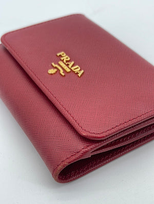 Prada Saffiano Rosso Red Snap Bifold Wallet – Queen Bee of Beverly