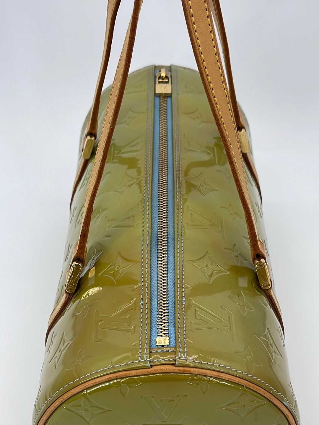 Louis Vuitton Ivory Monogram Vernis Bedford Papillon Top Handle Shoulder  Bag 