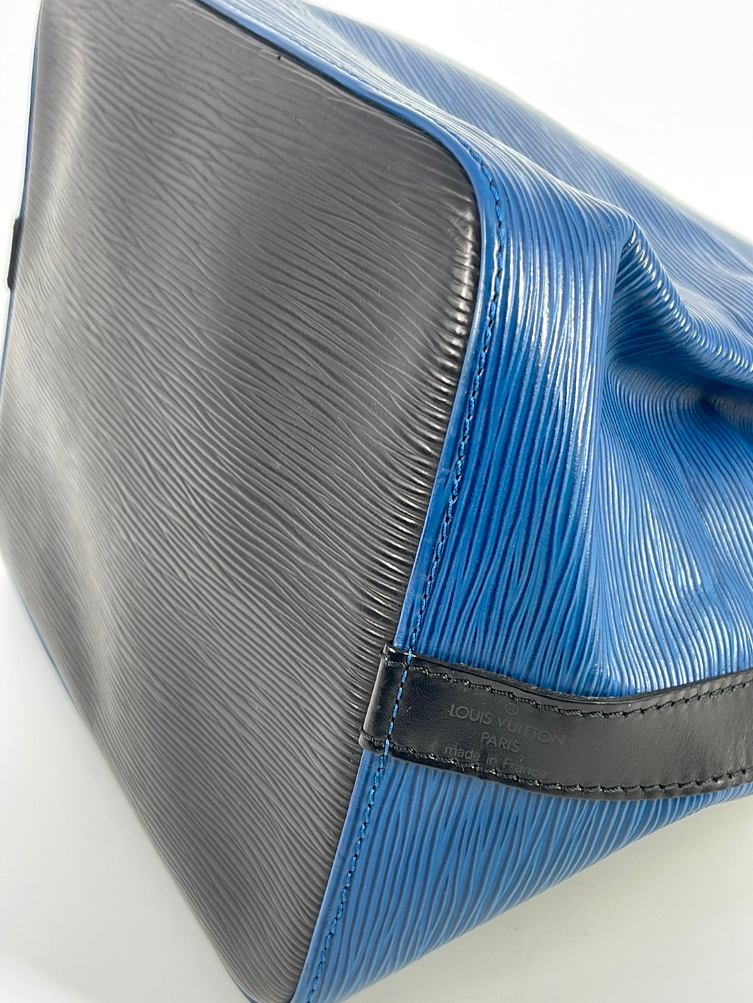 Louis Vuitton Noe PM Bucket Bag in Toledo Blue EPI Leather, France